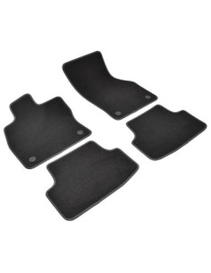 Car mats made of carpet compatible with Volkswagen Golf...