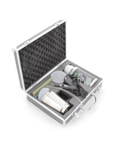 Headlight restoration kit with liquid polymer...
