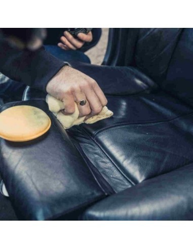 Βάλσαμο δέρματος αυτοκινήτου με σφουγγάρι...
