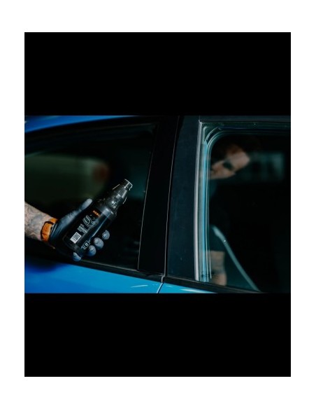 Dressing plastic exterior auto ADBL Blackouter 1l