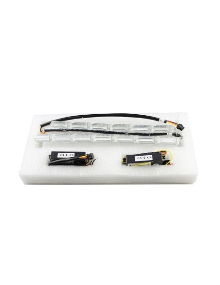 Flexible daytime running lights with progressive, dynamic signaling (Audi type) with 16 Matrix flow effect modules - L8